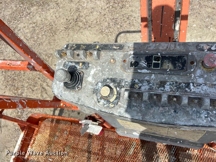 image for item EJ2857 2014 JLG 800AJ boom lift