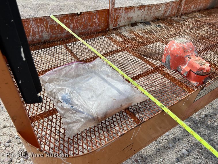 image for item EJ2858 2013 JLG 800S boom lift