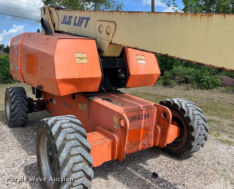 image for item EJ2858 2013 JLG 800S boom lift