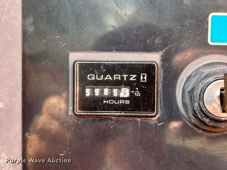 image for item EJ2858 2013 JLG 800S boom lift