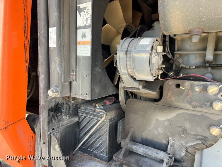 image for item EJ2858 2013 JLG 800S boom lift