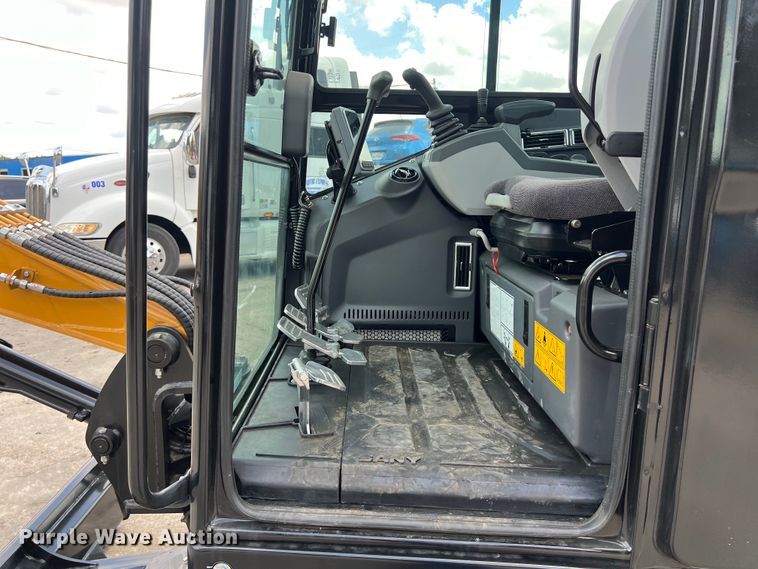 image for item EJ2859 2024 Sany SY35U mini excavator