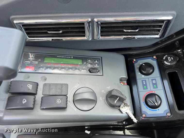 image for item EJ2859 2024 Sany SY35U mini excavator