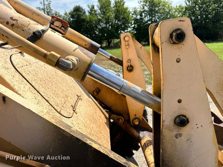 image for item EJ4483 Case W14C wheel loader