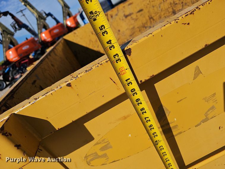 image for item EJ5730 2017 Regi 6/10DT dump trailer