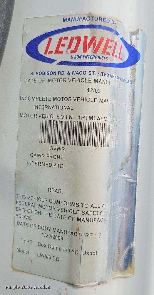 image for item EJ5792 2004 International 4200 dump truck