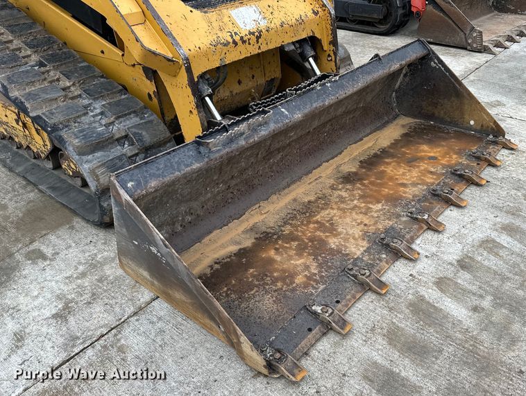 image for item EJ7114 2015 Caterpillar  279D tracked skid steer loader