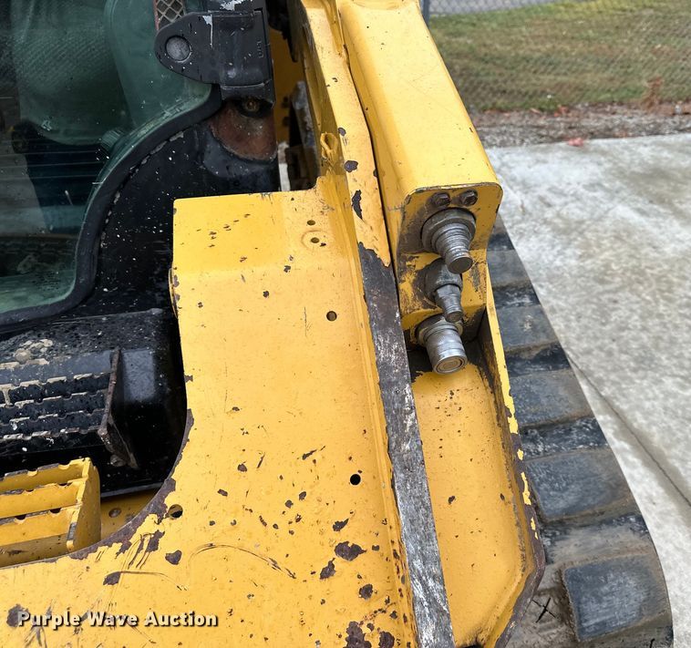 image for item EJ7114 2015 Caterpillar  279D tracked skid steer loader