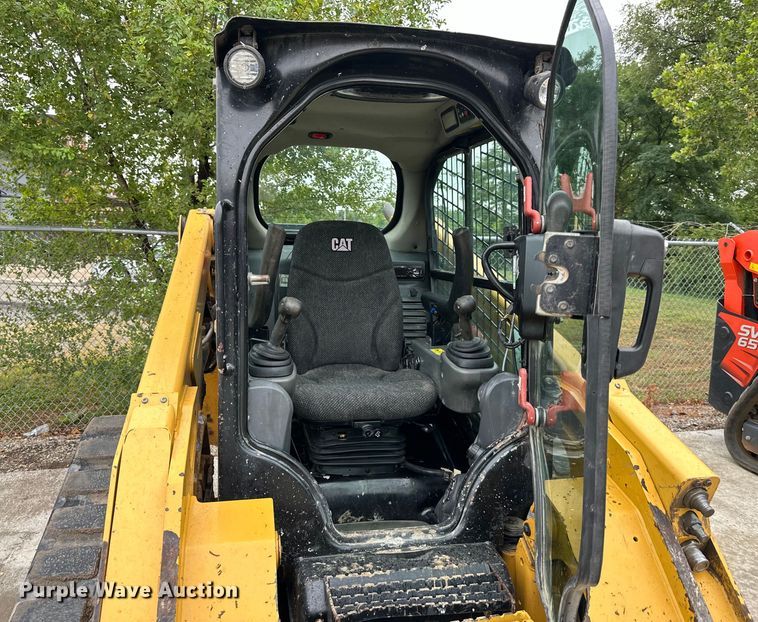 image for item EJ7114 2015 Caterpillar  279D tracked skid steer loader