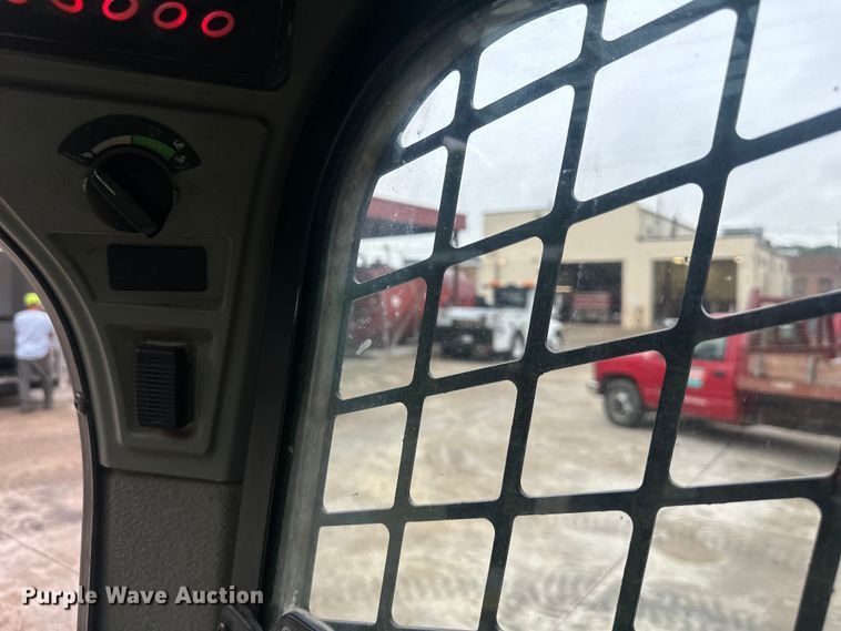 image for item EJ7114 2015 Caterpillar  279D tracked skid steer loader