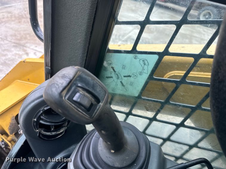 image for item EJ7114 2015 Caterpillar  279D tracked skid steer loader