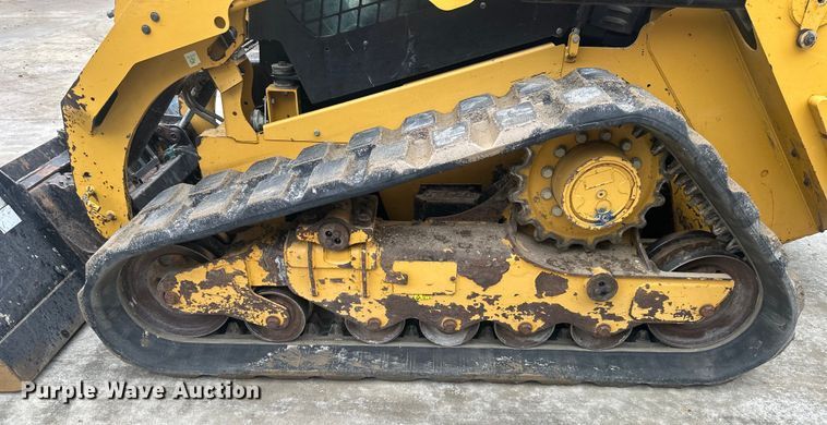 image for item EJ7114 2015 Caterpillar  279D tracked skid steer loader