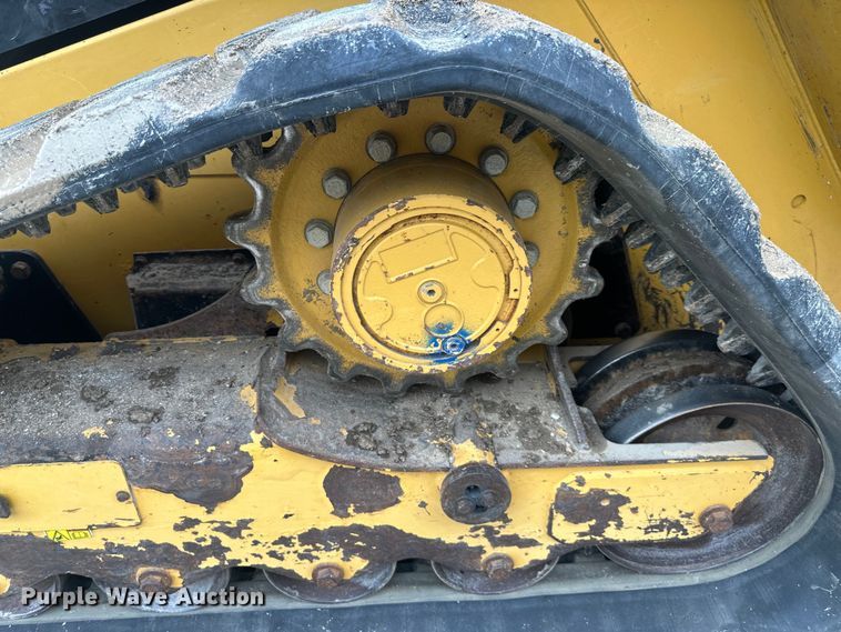 image for item EJ7114 2015 Caterpillar  279D tracked skid steer loader