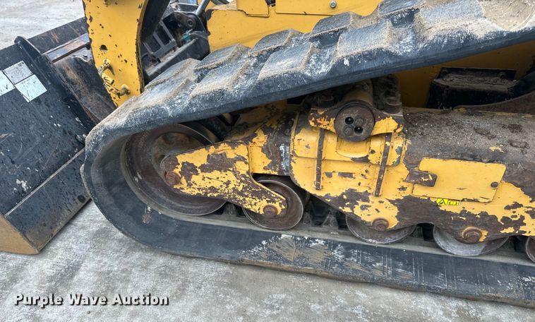 image for item EJ7114 2015 Caterpillar  279D tracked skid steer loader
