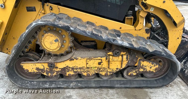 image for item EJ7114 2015 Caterpillar  279D tracked skid steer loader
