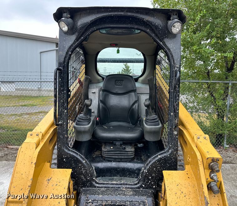 image for item EJ7115 2017 Caterpillar  259D tracked skid steer loader