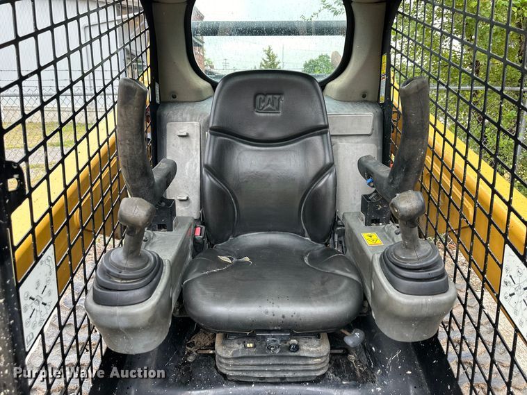 image for item EJ7115 2017 Caterpillar  259D tracked skid steer loader