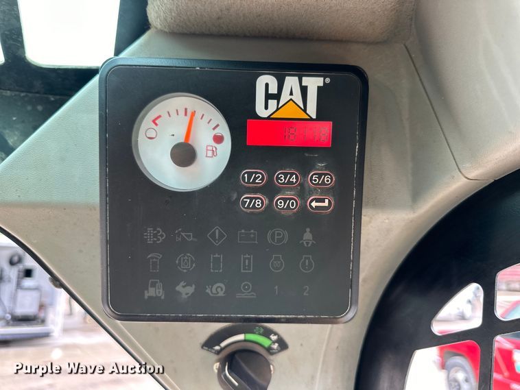 image for item EJ7115 2017 Caterpillar  259D tracked skid steer loader