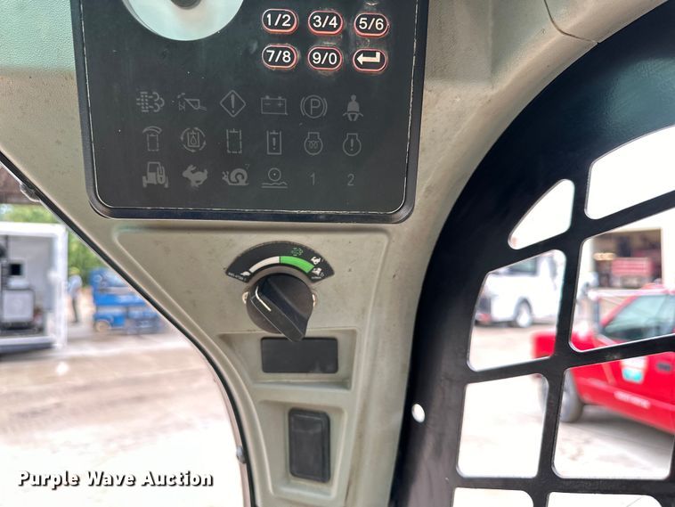 image for item EJ7115 2017 Caterpillar  259D tracked skid steer loader