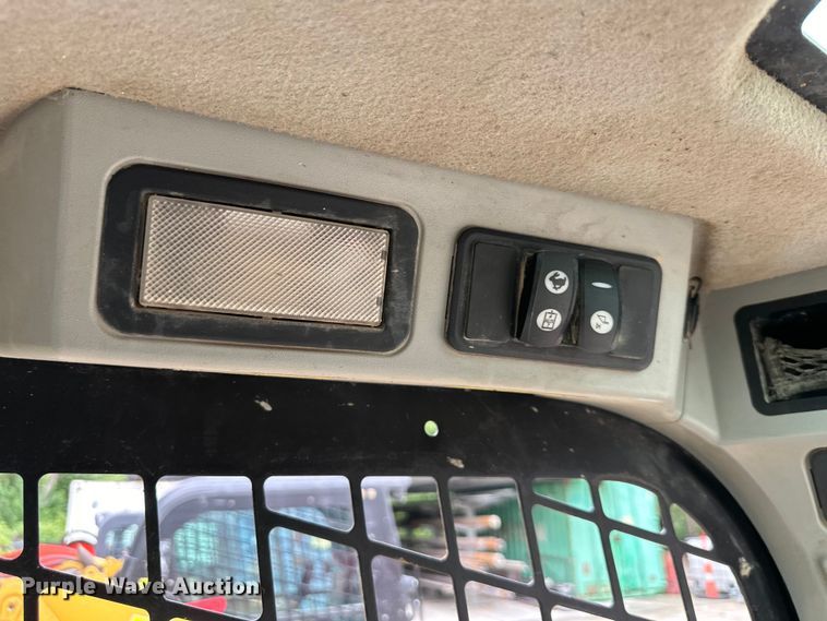 image for item EJ7115 2017 Caterpillar  259D tracked skid steer loader