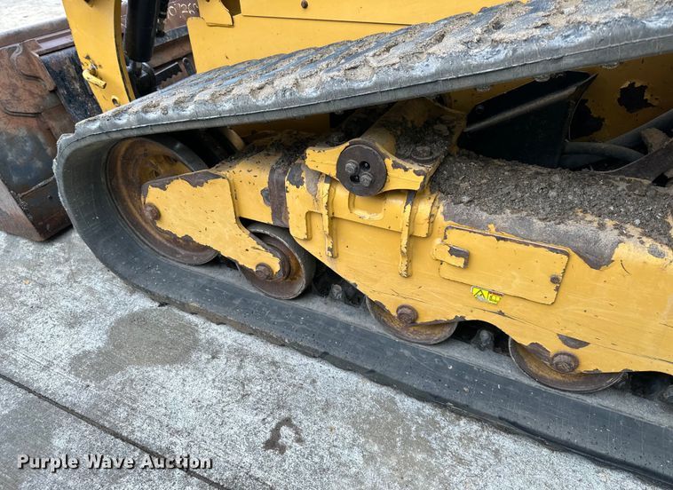 image for item EJ7115 2017 Caterpillar  259D tracked skid steer loader