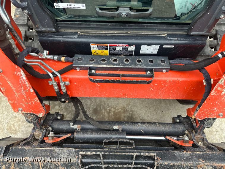 image for item EJ7116 2020 Kubota  SVL65-2 tracked skid steer loader