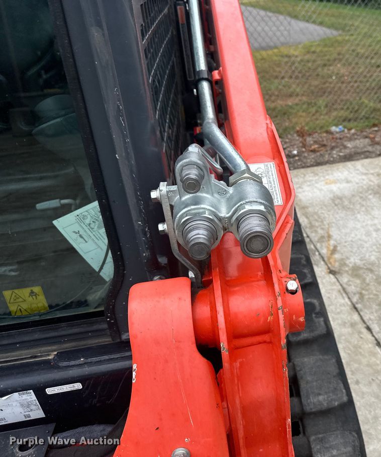 image for item EJ7116 2020 Kubota  SVL65-2 tracked skid steer loader