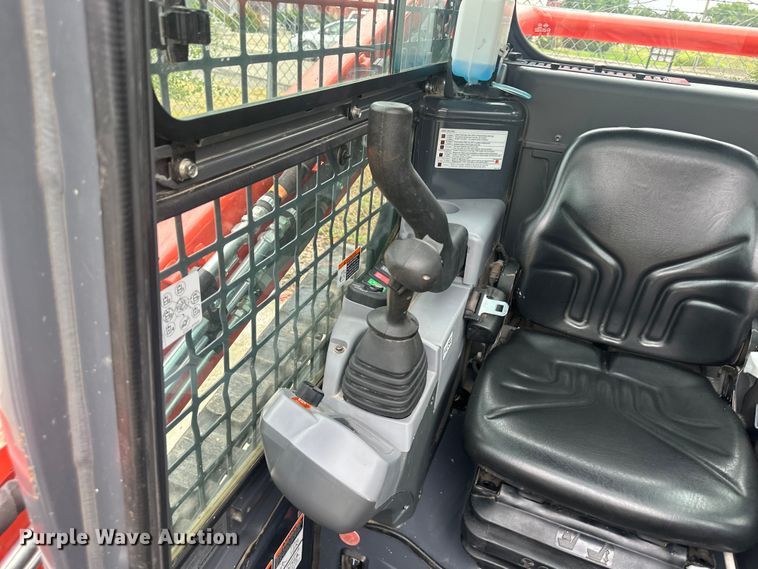 image for item EJ7116 2020 Kubota  SVL65-2 tracked skid steer loader