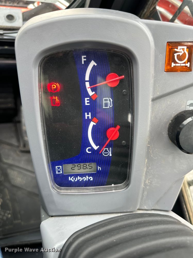 image for item EJ7116 2020 Kubota  SVL65-2 tracked skid steer loader