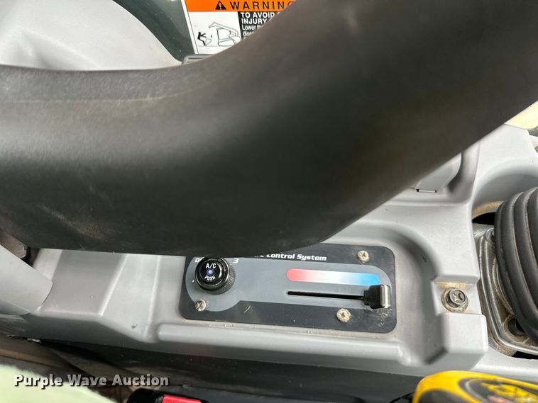 image for item EJ7116 2020 Kubota  SVL65-2 tracked skid steer loader