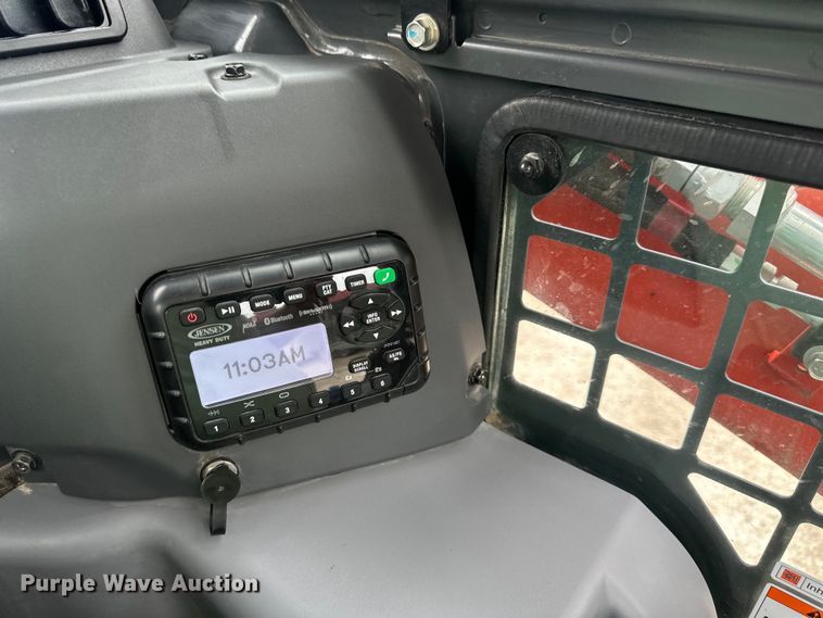 image for item EJ7116 2020 Kubota  SVL65-2 tracked skid steer loader