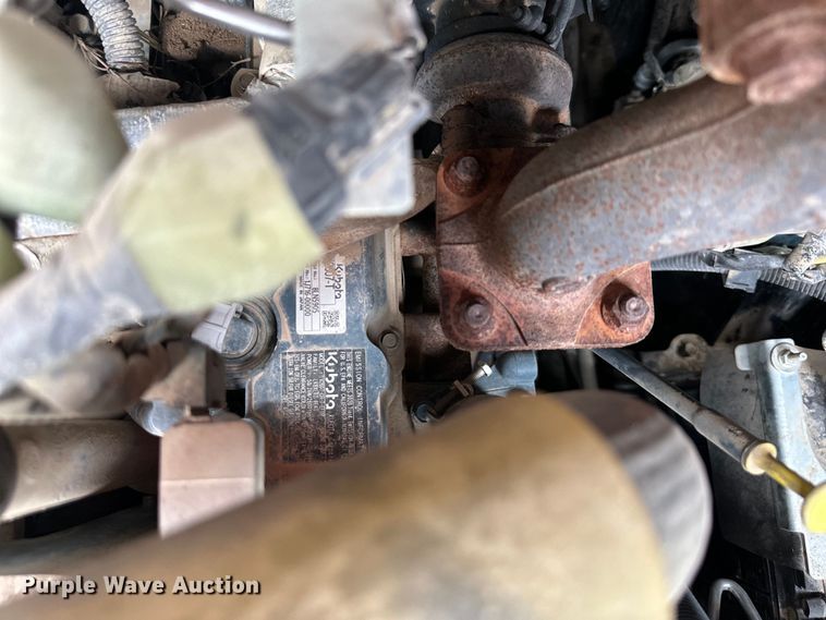 image for item EJ7116 2020 Kubota  SVL65-2 tracked skid steer loader