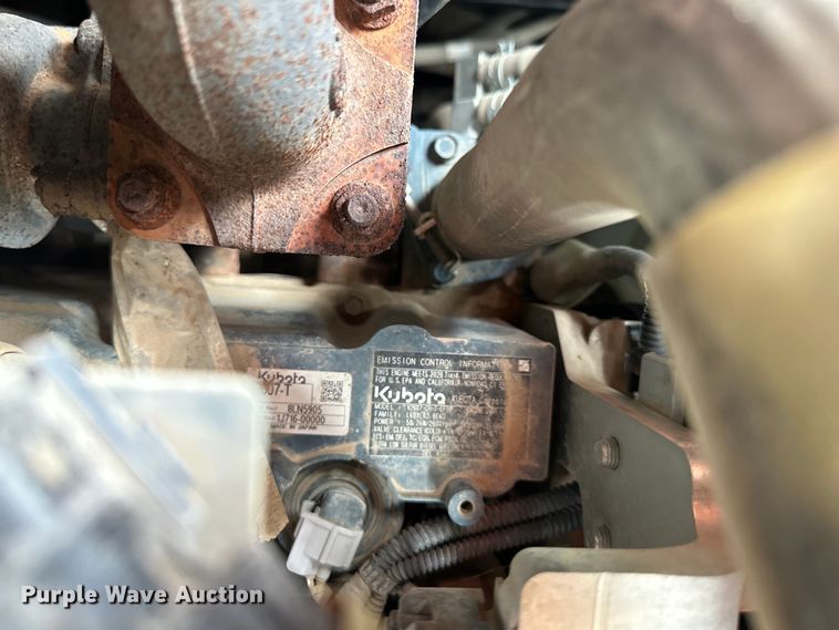 image for item EJ7116 2020 Kubota  SVL65-2 tracked skid steer loader