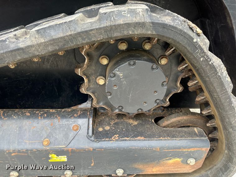 image for item EJ7116 2020 Kubota  SVL65-2 tracked skid steer loader