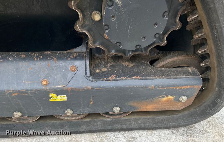 image for item EJ7116 2020 Kubota  SVL65-2 tracked skid steer loader