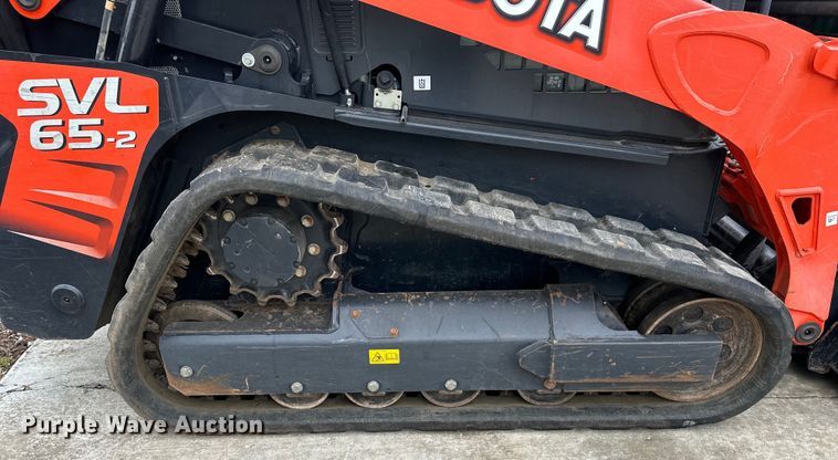 image for item EJ7116 2020 Kubota  SVL65-2 tracked skid steer loader