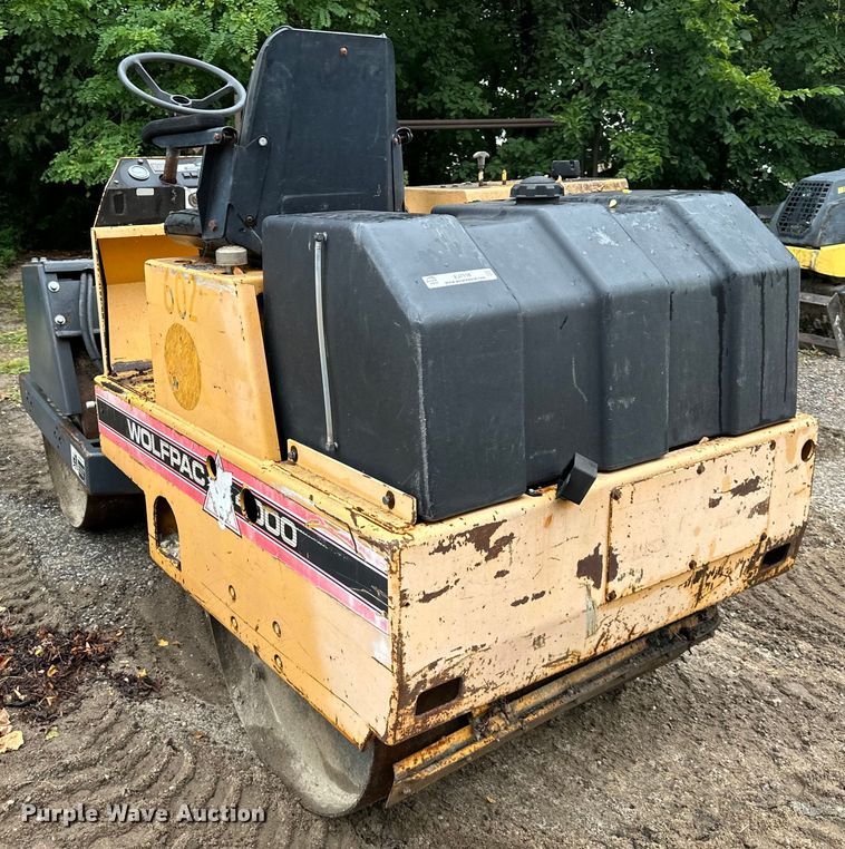 image for item EJ7118 1999 Stone  Wolfpac 4000 double drum vibratory roller