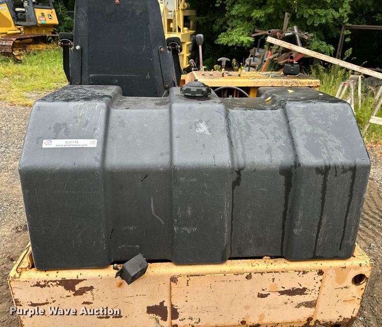 image for item EJ7118 1999 Stone  Wolfpac 4000 double drum vibratory roller