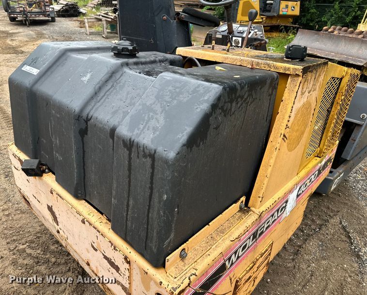 image for item EJ7118 1999 Stone  Wolfpac 4000 double drum vibratory roller