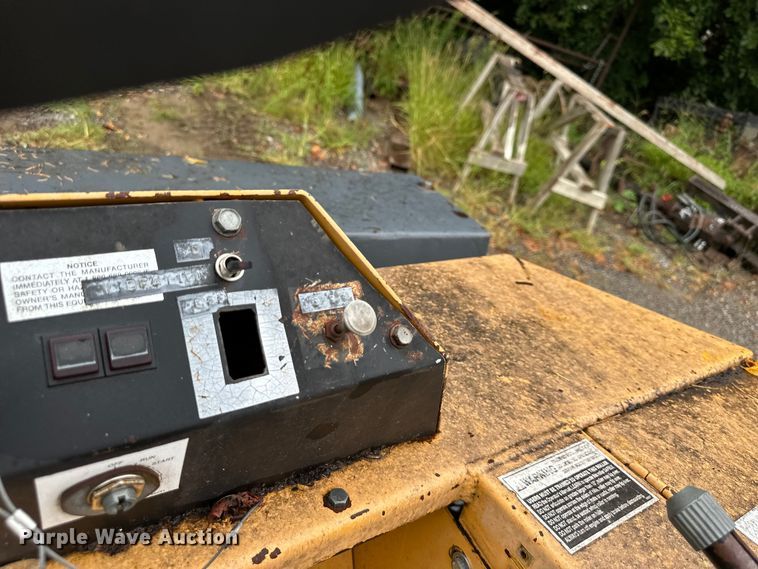 image for item EJ7118 1999 Stone  Wolfpac 4000 double drum vibratory roller