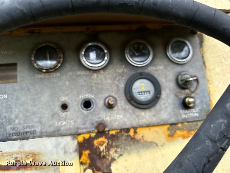 image for item EJ7119 Rayco  single drum vibratory roller