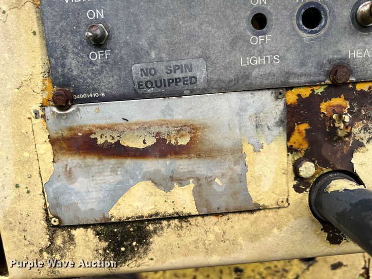 image for item EJ7119 Rayco  single drum vibratory roller