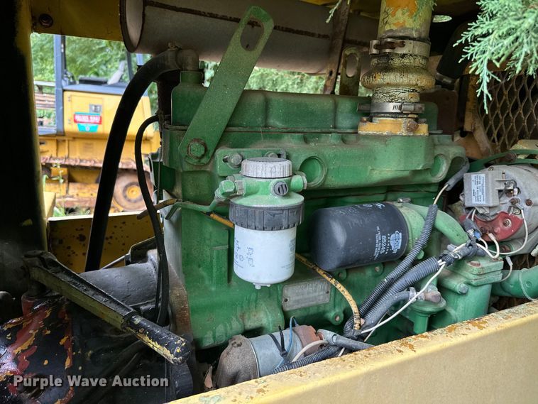 image for item EJ7119 Rayco  single drum vibratory roller