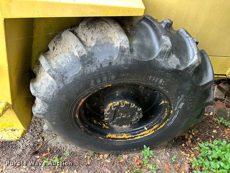 image for item EJ7119 Rayco  single drum vibratory roller