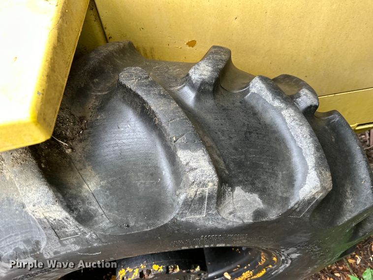 image for item EJ7119 Rayco  single drum vibratory roller