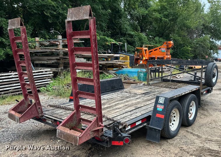 image for item EJ7121 2004 Towmaster  equipment trailer