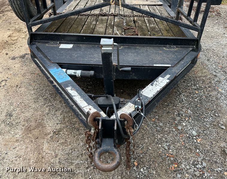 image for item EJ7121 2004 Towmaster  equipment trailer