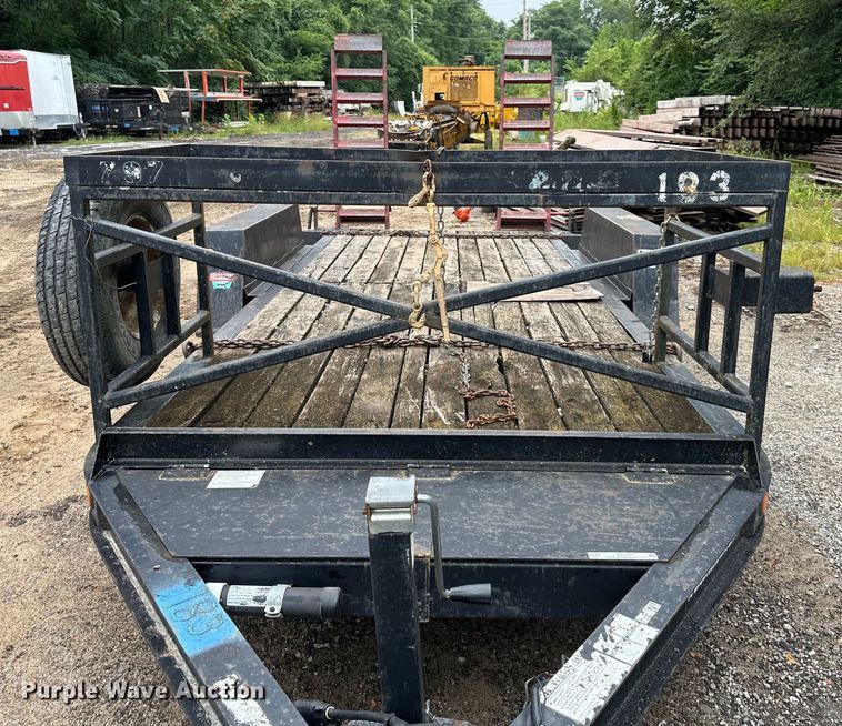 image for item EJ7121 2004 Towmaster  equipment trailer