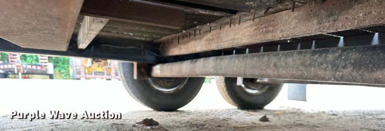 image for item EJ7121 2004 Towmaster  equipment trailer