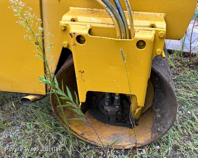 image for item EJ7123 Bomag  BW120AD double drum vibratory roller